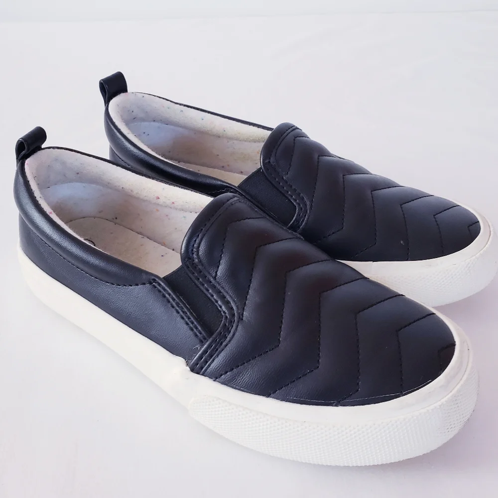 Girls slip on shoes - Picture 1 of 4